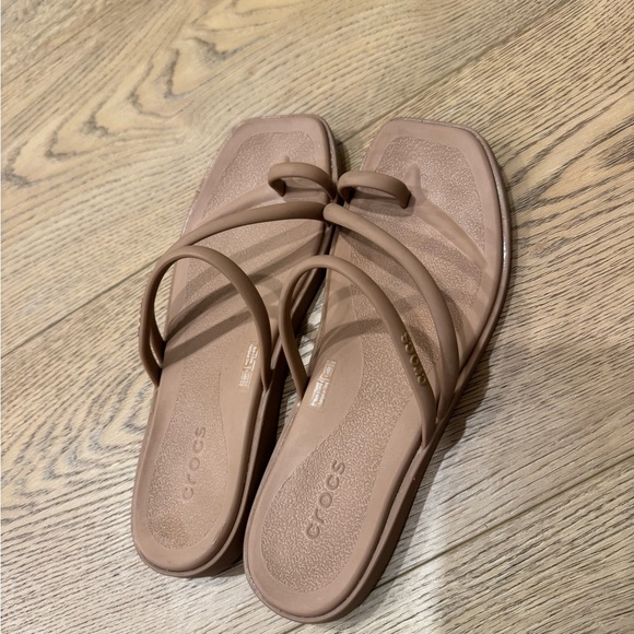 CROCS Women's Beige Sandals - Picture 2 of 3
